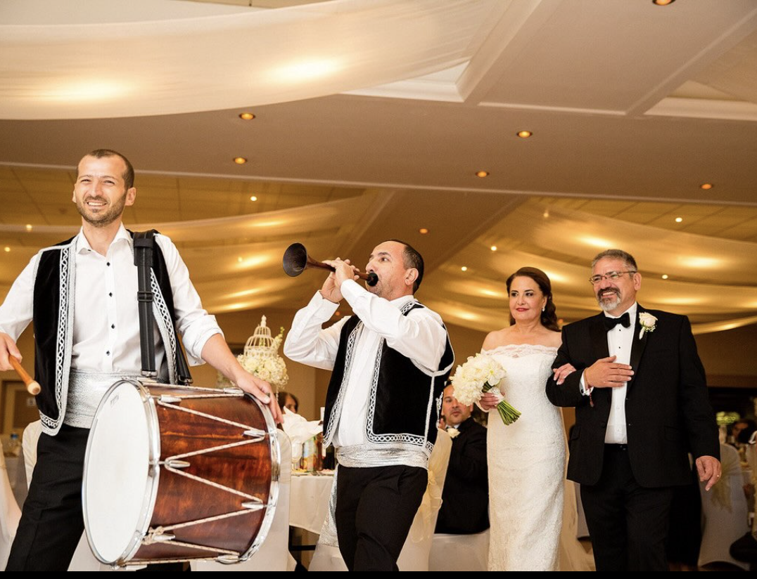 Adana kına gecesi davul zurna kiralama performansı